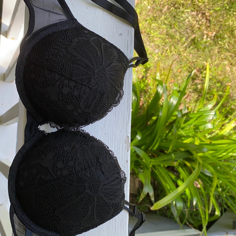 Sexy little push up bra. Comfy with flair!